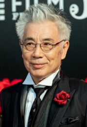 Issey Ogata